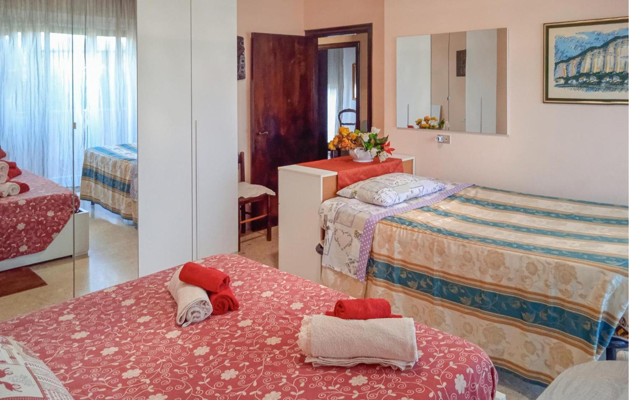 Gorgeous Apartment In Marina Di Santangelo シルヴィ・マリーナ エクステリア 写真